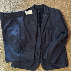 NWT Ann Taylor navy suit